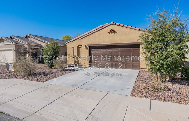3 beds, 2 baths, 1,364 sqft, $1,900