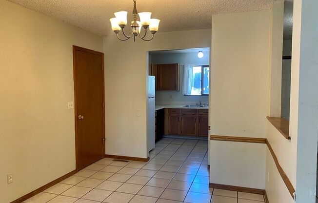 Awesome Home on Cul-du-Sac Near the Foothills!