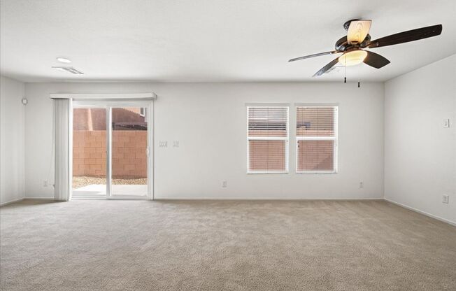 Open-Concept 3-Bedroom Home with Loft & Spacious Living Space