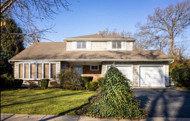 278 MARIE CT