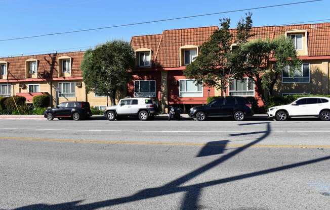 Welcome to Sunset Ridge at La Crescenta