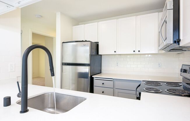 2 beds, 2 baths, 1,065 sqft, $2,425, Unit 2-307