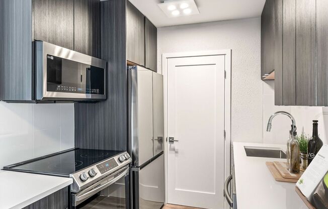 2 beds, 2 baths, 940 sqft, $1,800, Unit 259