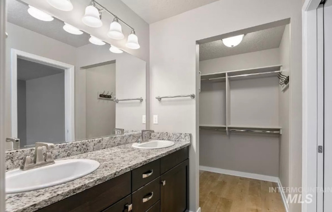3085 E IONIA CT