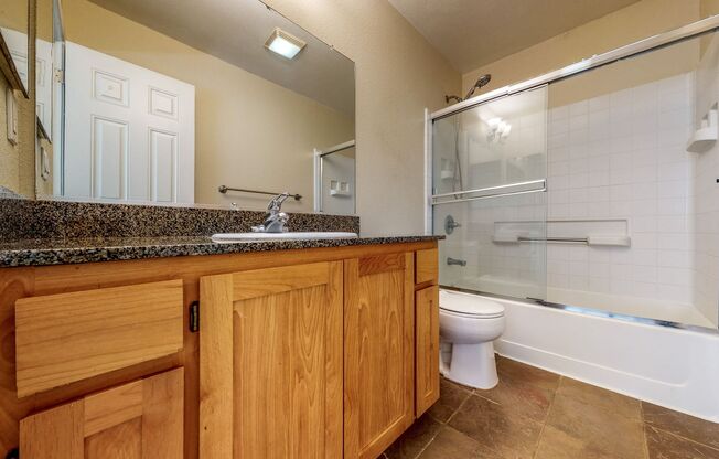 1 bed, 1.5 baths, $1,995, Unit #19