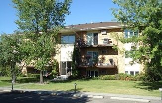 Top Floor Two Bedroom! Great Cental Location