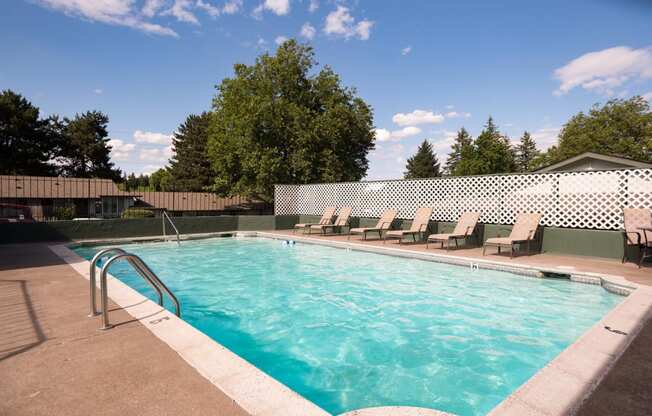 Pinewood Terrace Apartments | Outdoor Swimming Pool