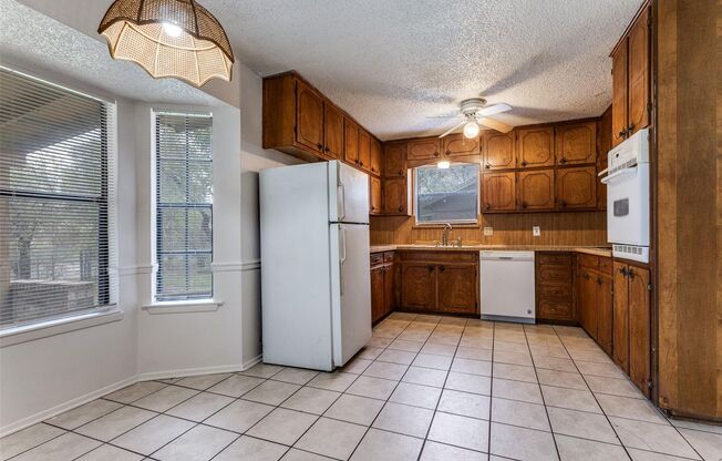 Watauga 3 bed / 2 bath home/ 2 car garage home for $1750.00/month