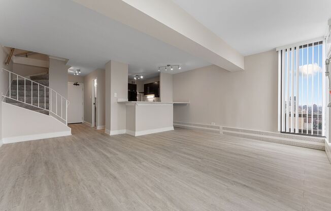 1 bed, 1.5 baths, 662 sqft, $2,400, Unit 26L