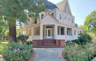 99 S 14th St