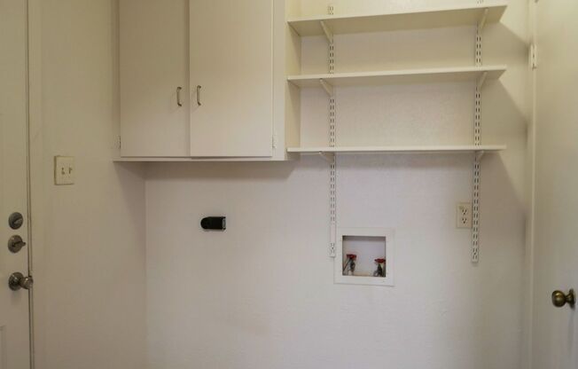 3 beds, 1 bath, 1,196 sqft, $1,499