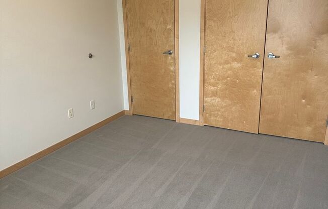 2 beds, 2 baths, 1,000 sqft, $1,595, Unit 314