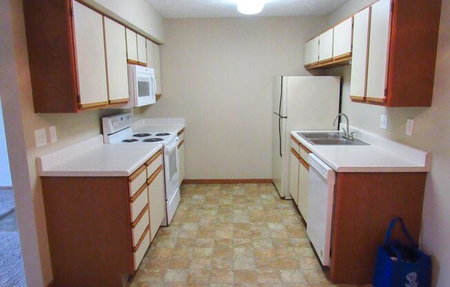 Grenoble Apartments LLC