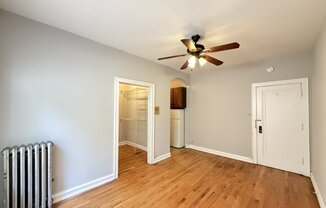 2827 Burling