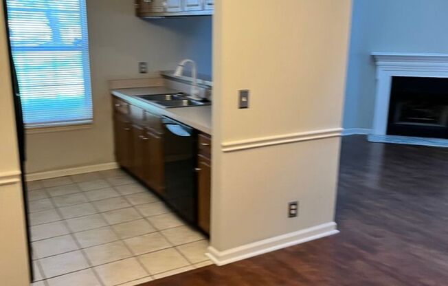 2 beds, 2 baths, $1,750