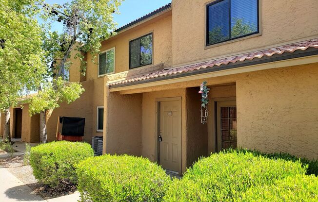 2 beds, 2 baths, $1,350, Unit # 1171
