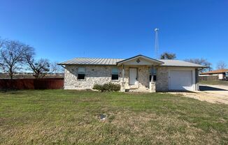 3/2/1 Home With Beautiful Rock Exterior & Stainless Appliances! Off Of FM 1044!