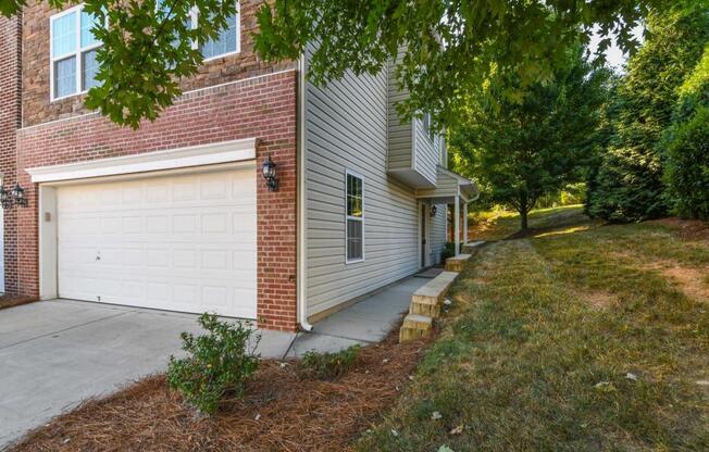 22 ACKLAND DR
