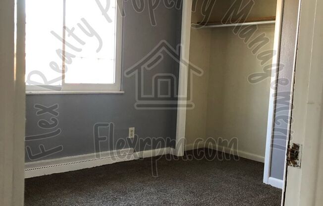 3 beds, 1 bath, $1,200