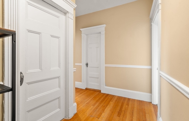 1 bed, 1 bath, 565 sqft, $3,370, Unit 606