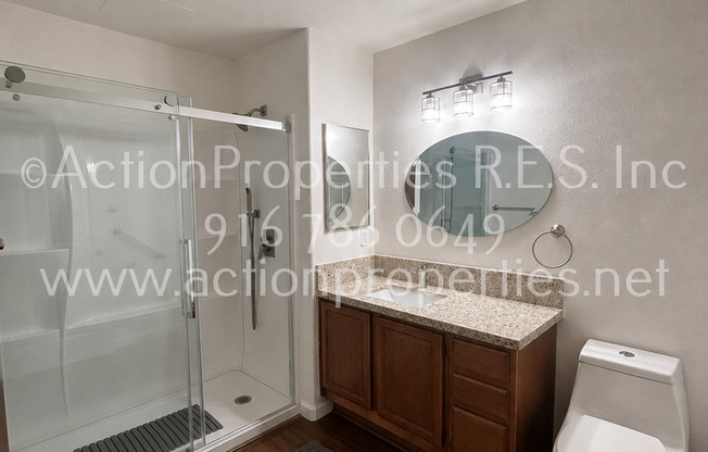 3 beds, 2 baths, $2,495, Unit Unit #1914