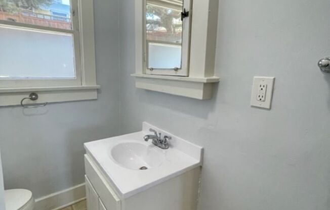 1 bed, 1 bath, 650 sqft, $1,995, Unit 5809