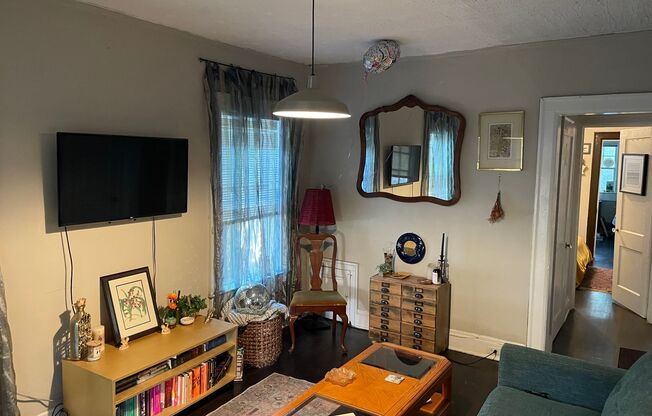 Charming 2 bed/1 bath in Poncey Highlands!