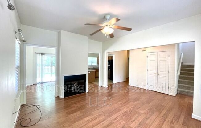 24 SCOTTISH CIR