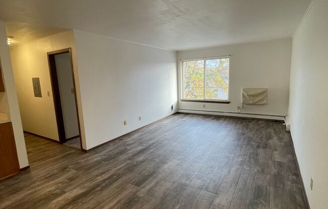 1 bed, 1 bath, $895, Unit 66