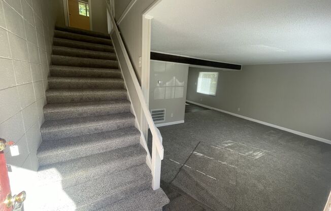 3 bd 1.5 ba townhouse