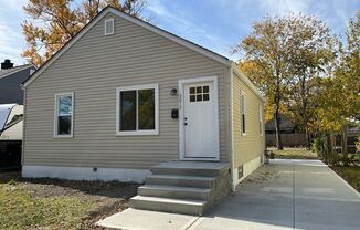 **COMPLETELY REMODELED 2-BEDROOM HOUSE IN NORTH COLUMBUS!!**