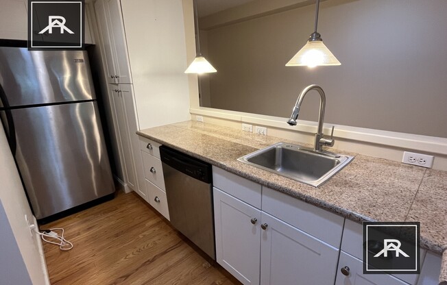 319 Saint Paul St # 5
