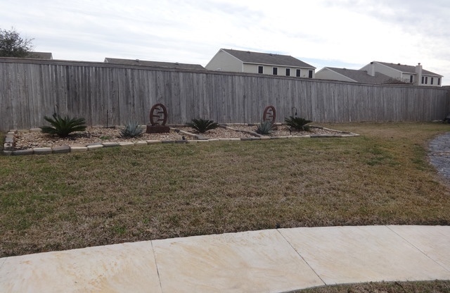 Spacious 4/3 in Cibolo Tx on a Culdesac