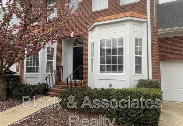 111 ALDEN VLG CT