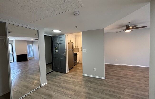 1 bed, 1 bath, 700 sqft, $1,748, Unit 219