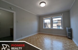 711 W Belmont Ave