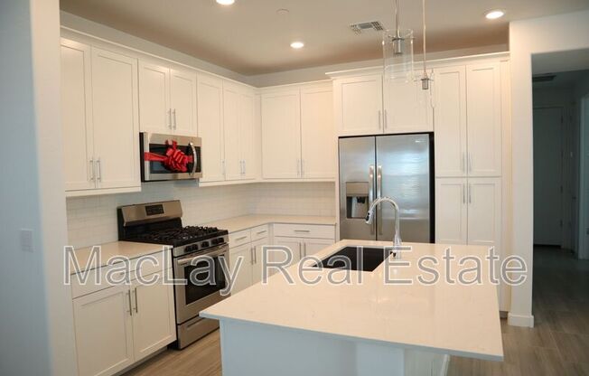 4077 S Sabrina Dr