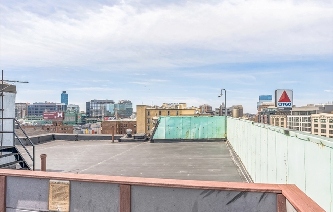 3 beds, 1 bath, 1,017 sqft, $5,800, Unit 301
