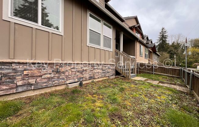 Luxury Hazel Dell Townhouse