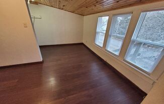 Studio, 1 bath, 200 sqft, $575, Unit D