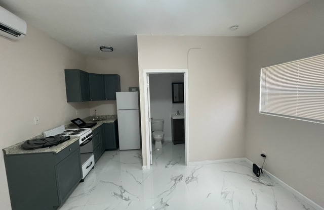 1020 NORTH 18 COURT 102