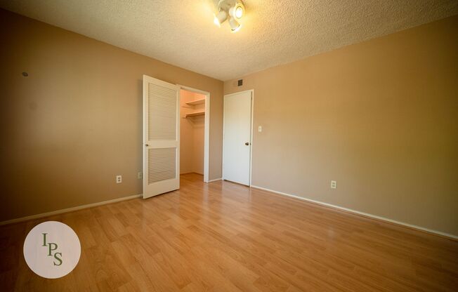 2 beds, 1 bath, $1,395