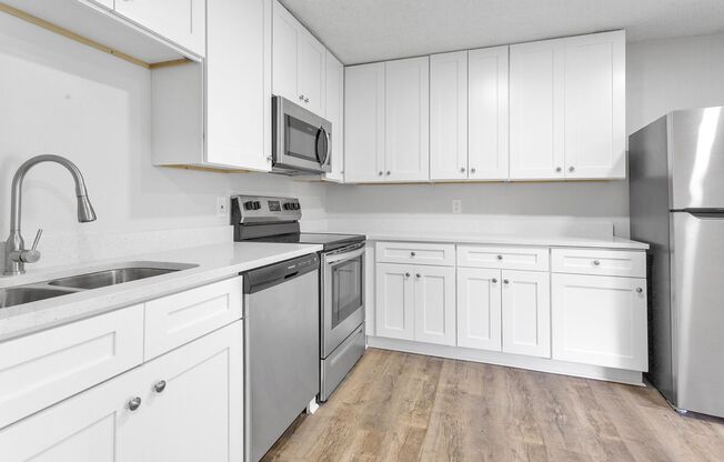 1 bed, 1 bath, 650 sqft, $1,299, Unit 2370-4