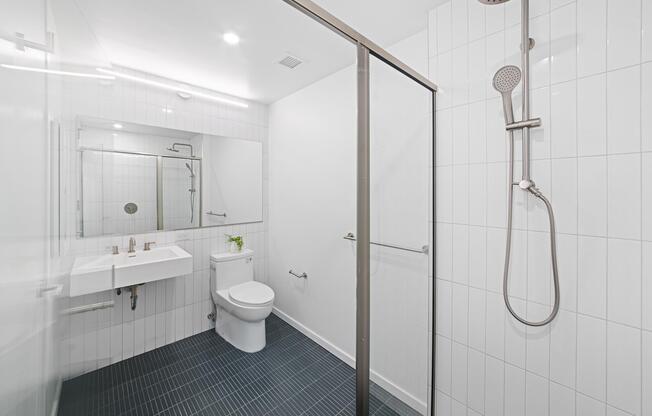 2 beds, 2 baths, $6,900, Unit G24