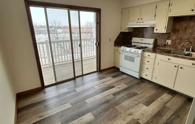 Beautiful 1 Bedroom 1 Bathroom Apartment in the heart of Millard!