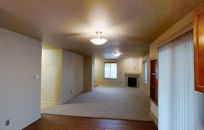 3 beds, 2 baths, 1,287 sqft, $2,189, Unit Q139