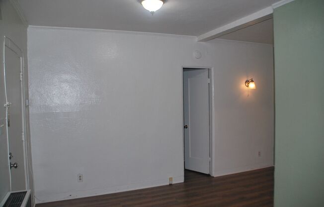 1 bed, 1 bath, $2,050, Unit A