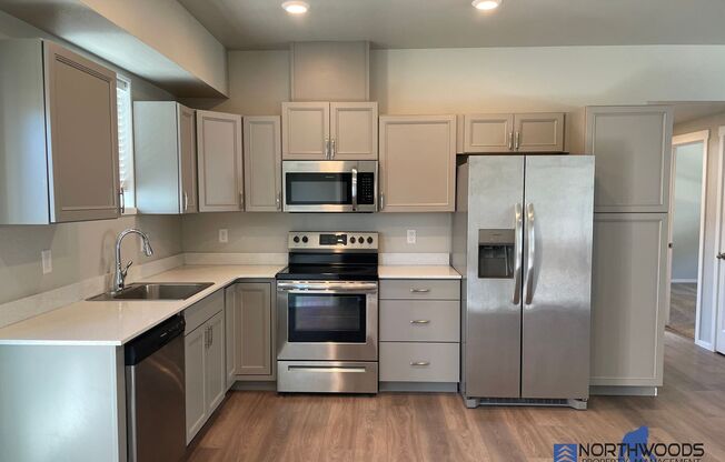 2 beds, 1 bath, $1,575