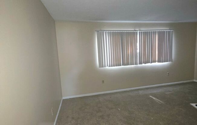 1 bed, 1 bath, 500 sqft, $825, Unit 2409-C06