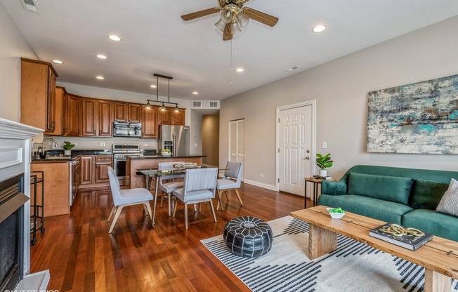 2841 N Pulaski Rd Unit 1n